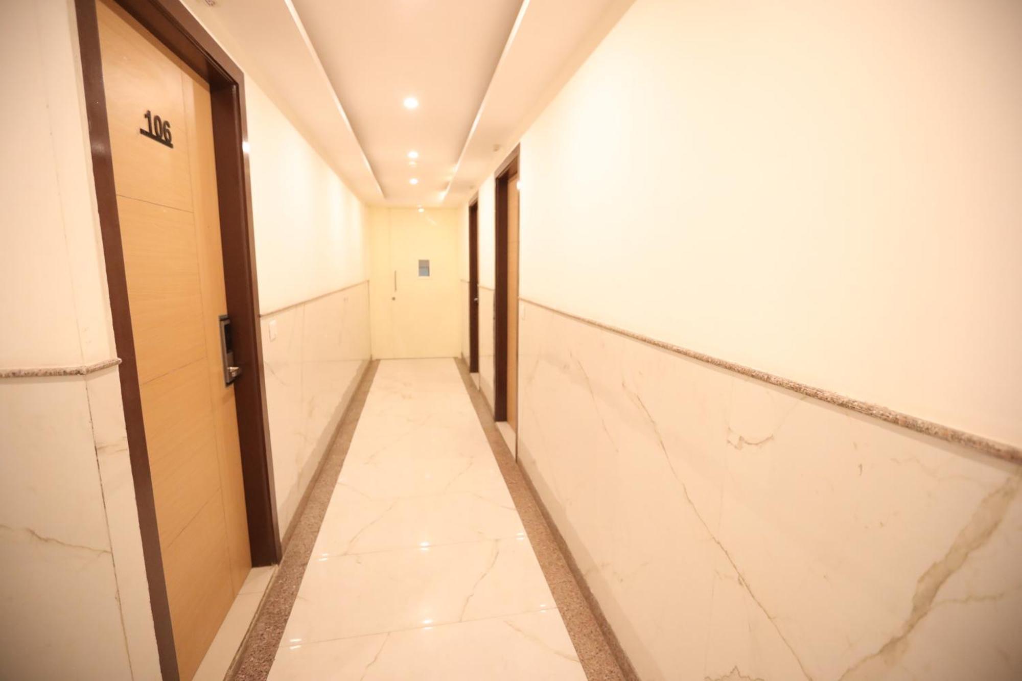 Del By F9 - Near Igi Airport New Delhi